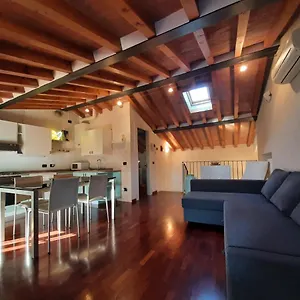  Apartment Sui Tetti Di Italien